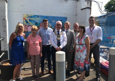 Figure of Eight Mural